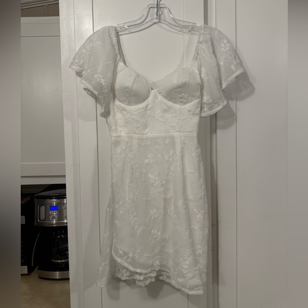 Elegant White Mini Dress
